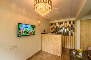 Reception - Foxoso The Mall Road (Nainital)