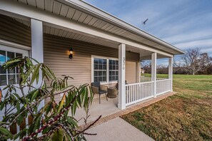 Terrace/patio - Home in Mammoth Cave (Cave City)