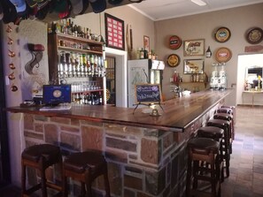 Bar (en la propiedad)