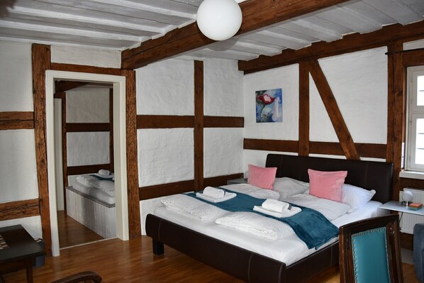 2 bedrooms, WiFi