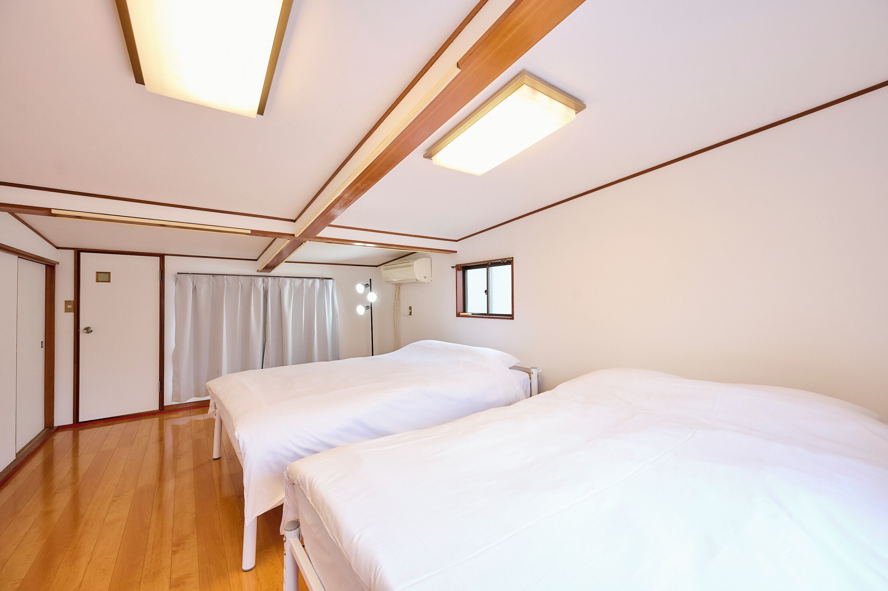 ベーシック ハウス | 1 室のベッドルーム、WiFi (無料)、ベッドシーツ