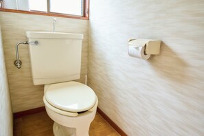 Casa básica | 1 dormitorio, wifi gratis, ropa de cama