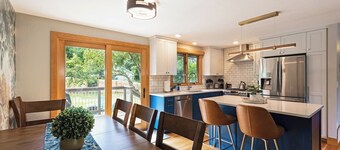 Beautifully updated home with mountain views state-of-the-art kitchen!