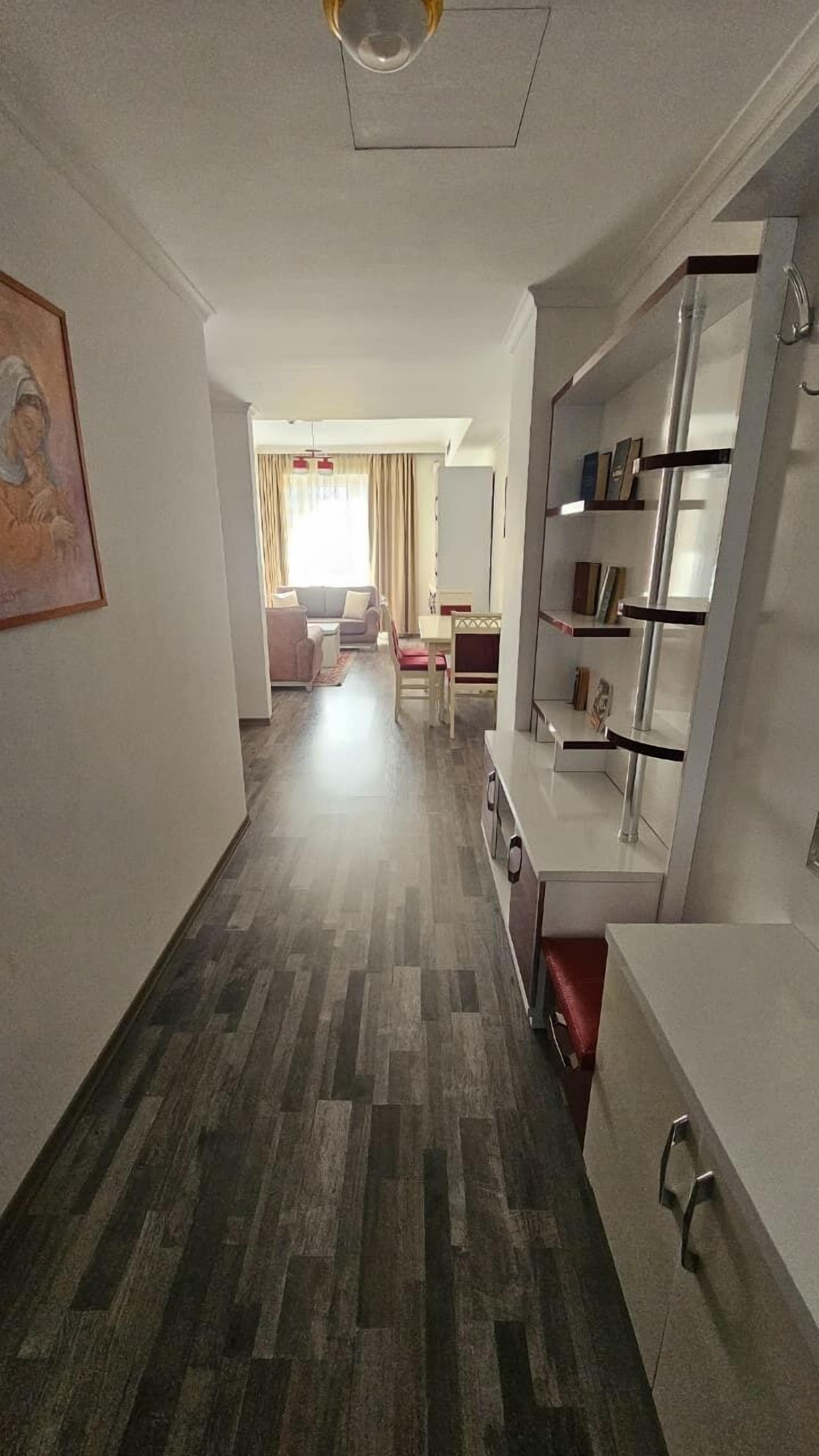 Premium bedding, in-room safe, desk, soundproofing