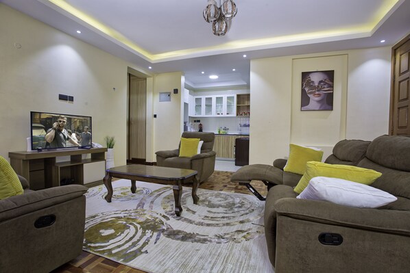 Executive Apartment | Living area - Mira by Edmor Suites (Nairobi)