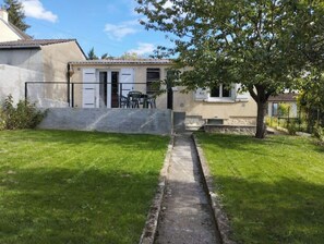 Exterior - Maison Chaleureuse à 5 min à Pied du Centre Ville (Provins)