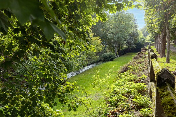Enceinte de lâhĂ©bergement