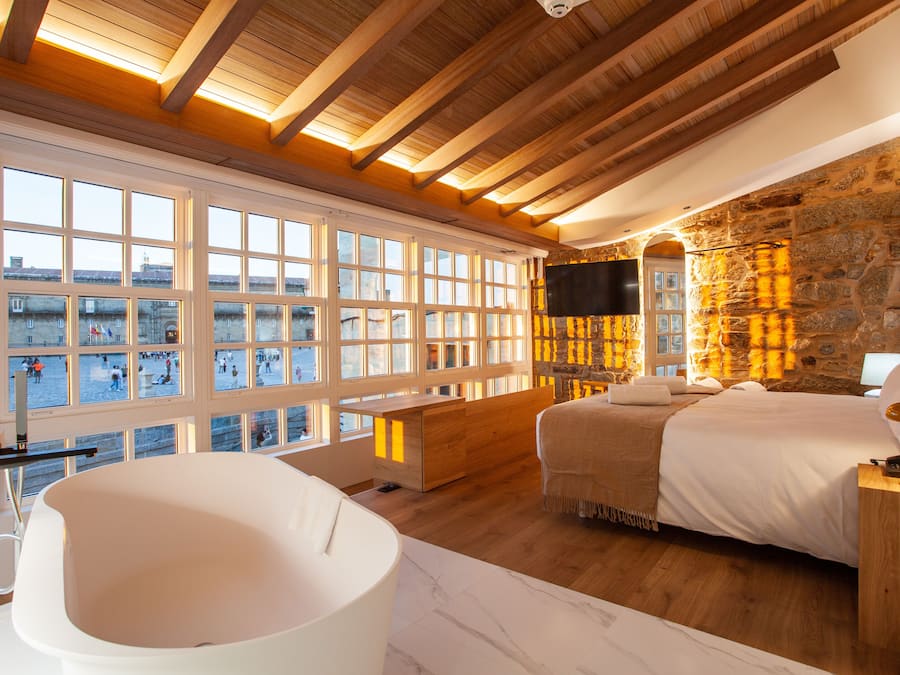 Deluxe tweepersoonskamer, 1 kingsize bed, uitzicht op de stad | Luxe beddengoed, donsdekens, bedden met traagschuimmatrassen