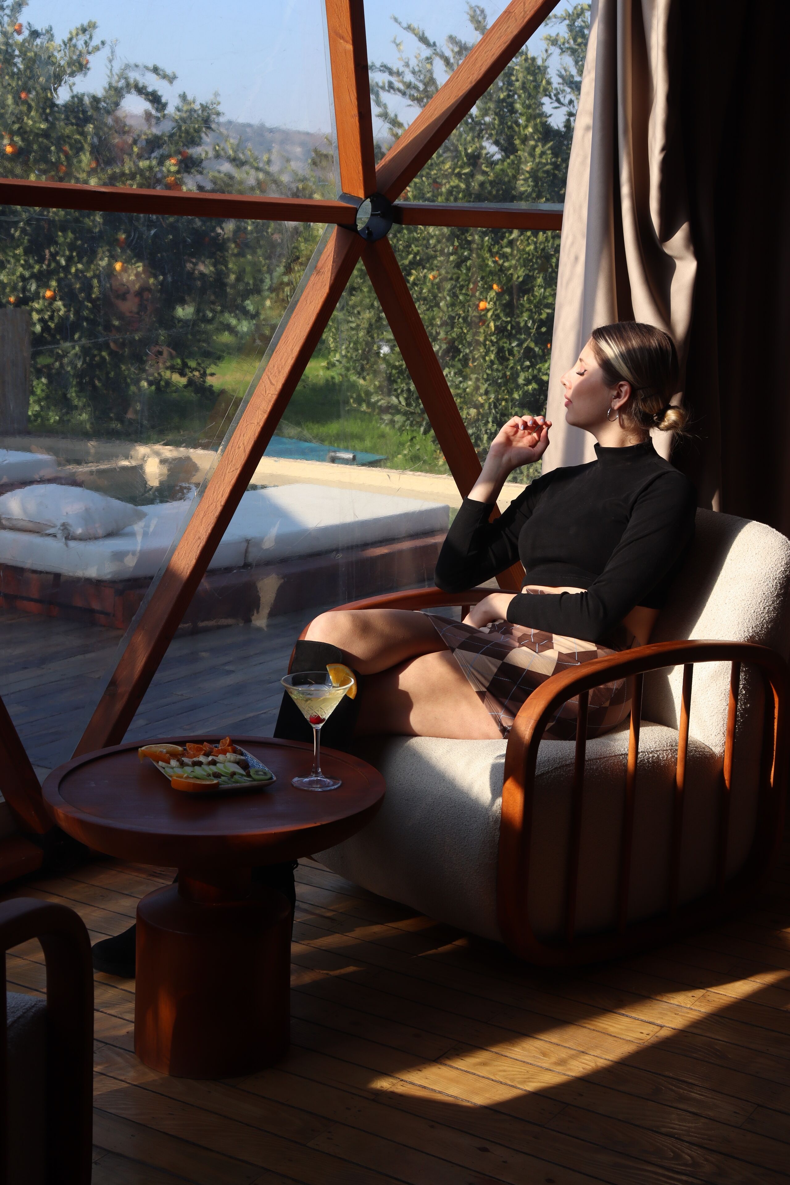 Deluxe Tent Non-Heated Outside Private Pool and Jacuzzi | Living area | 43-inch Smart TV with satellite channels, TV, Netflix
