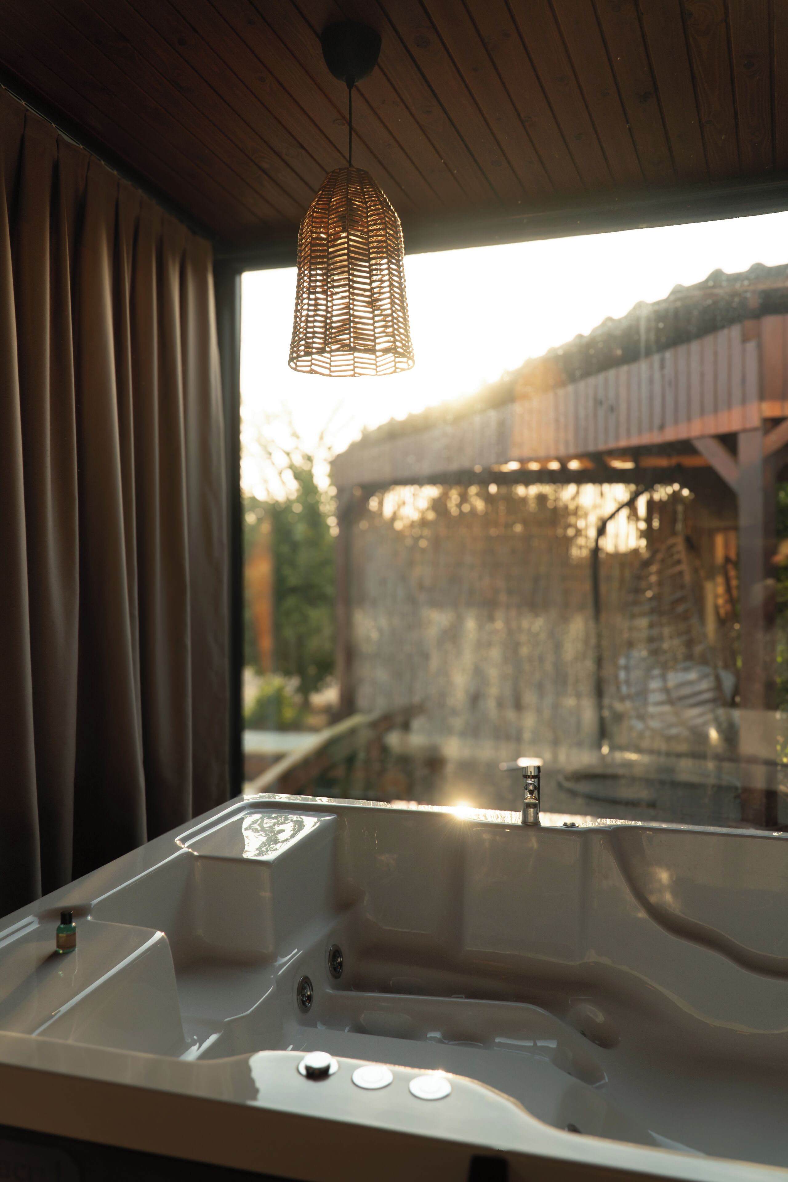 Honeymoon Tent Hydrotherapy Jacuzzi, Pool, Terrace Room | Eigener Whirlpool