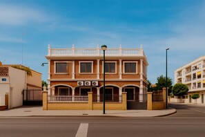 Fachada del alojamiento