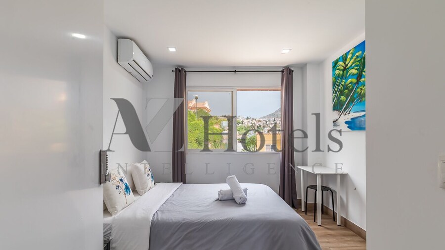 AYZ Elcano - Auto check-in property