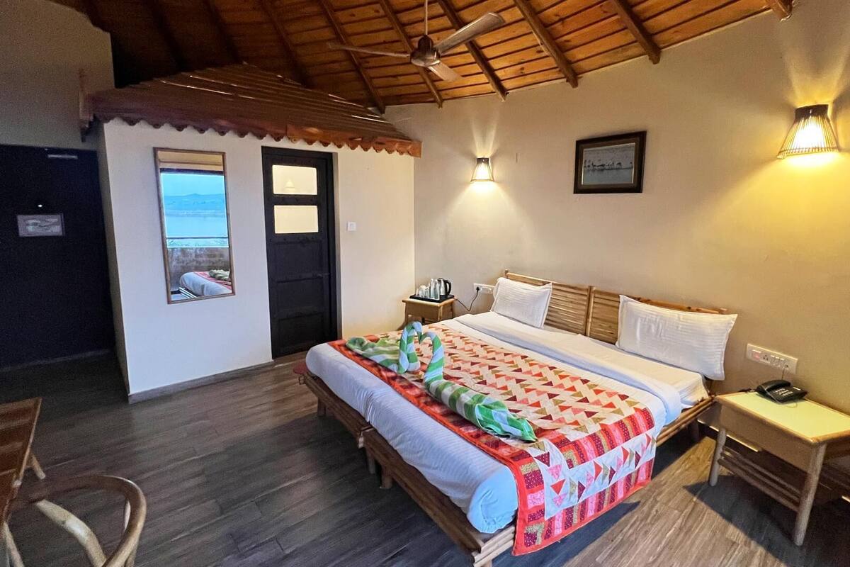 Premium Double Room | 1 kamar tidur, seprai premium, minibar, dan meja kerja