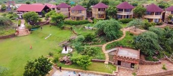 แอลเอคาร์มพร็อพเพอร์ตี้