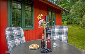 Outdoor dining - Cozy home in Nexø with WiFi (Nexø)