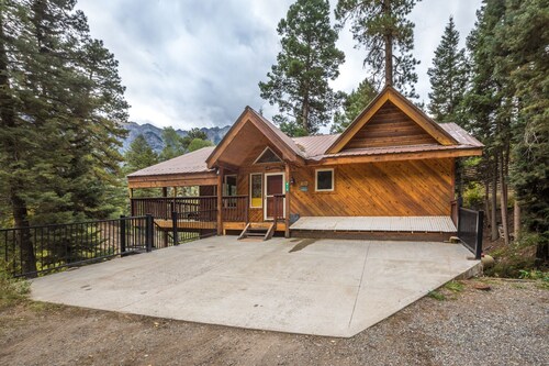 Creekside Hidden Gem - Pet friendly - Close to Downtown Ouray STR2025-028