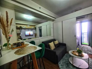 Interior - One Bedroom Balcony With Great Location and Value (Makati)