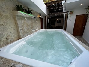 Property grounds - Casa Moneda 5br old City AC Picusi (Bolívar)