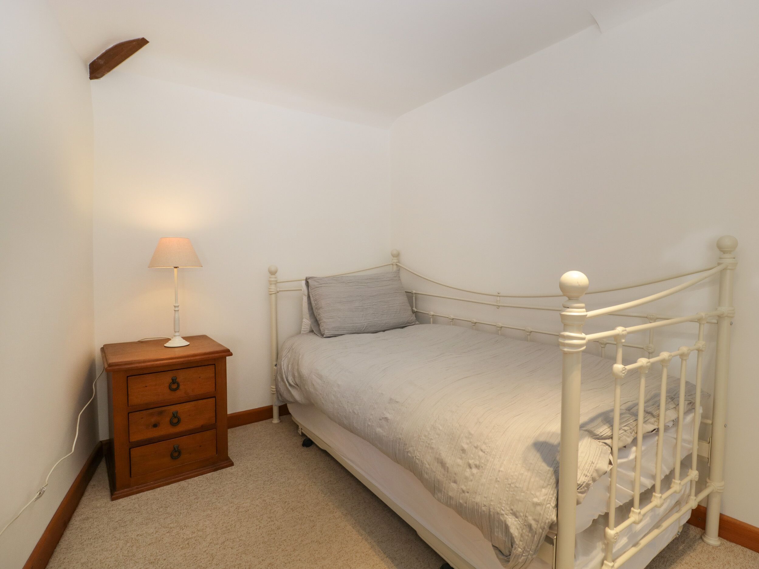 3 bedrooms, individually decorated, individually furnished, free WiFi
