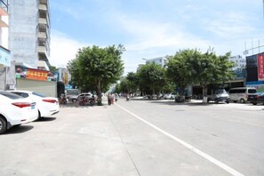 Free self parking - Meilan Haiyue Hotel (Haikou)