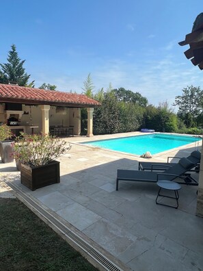 Outdoor pool - Typical house with dovecote, swimming pool, summer kitchen, close to vineyards (Courrech, GREZELS)
