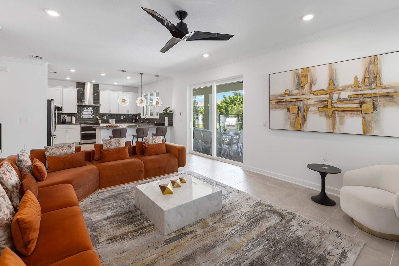 Sunshine Shores | Beach-facing Stunner W/ Sunny Pvt Pool, Fairytale Br, Karaoke - Palm Bay