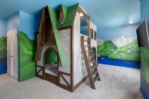 5 bedrooms, iron/ironing board, travel cot, WiFi