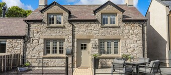 Lleiniog Cottage