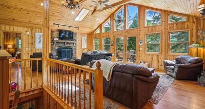 A Rare Mountaintop Retreat That Truly Has It All