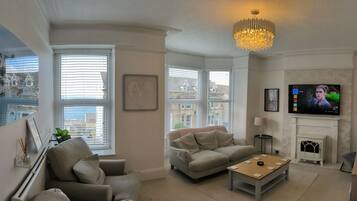 House, Private Bathroom, Sea View | Ruang Istirahat