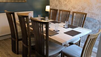 House, Private Bathroom, Sea View | Dining