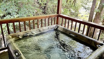 Cabana, 2 quartos | Hidromassagem externa