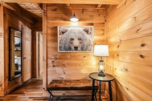 Chalet rustique, 2 chambres | Intérieur