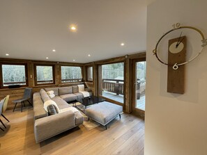 TV connectée, jeux vidéo, livres, chaîne hi-fi