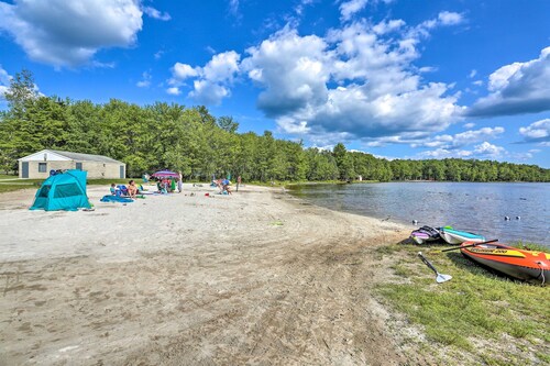 Fun-Filled Family Getaway: Hot Tub, Sauna, Ping Pong and Skiing Awaits!