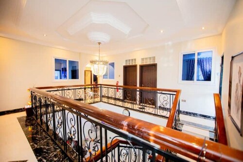 Aduk Guest House Airport City Unit #3