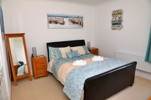 2 bedrooms, iron/ironing board, free WiFi, bed sheets - Glendale (Skinburness)