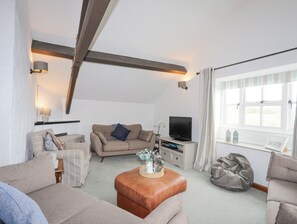 Cottage | Living area