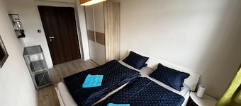 大型三臥室公寓,附撞球桌和景觀