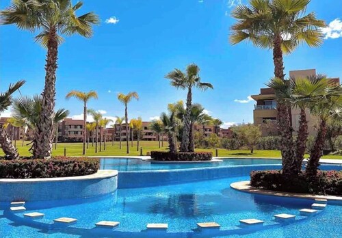 PRESTIGIA golf pool greenery luxurious apartment