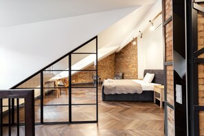 3 chambres, fer et planche à repasser, Wi-Fi gratuit, draps fournis