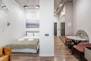 1 chambre, fer et planche à repasser, Wi-Fi gratuit, draps fournis