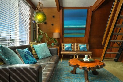 Mermaid's Rest  Oceanfront A Frame  Pet Friendly