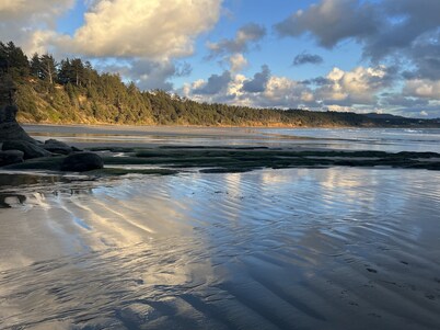 The Ramble On  Oceanfront A-Frame Pet Friendly