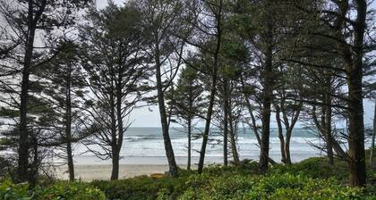 Tiki of the Pines Private Ocean Access A-Frame