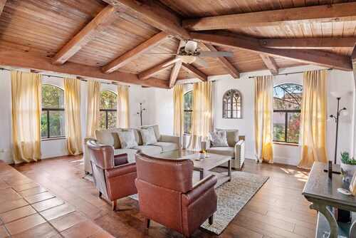 Hacienda Buena Vida and Casita in Central Coast Wine Country