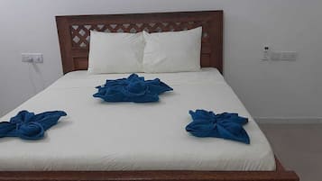 Standard Double Room | Free WiFi