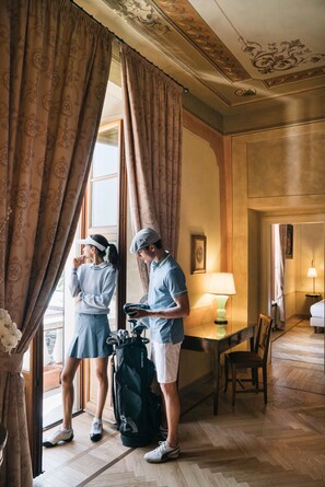 Traditional Suite | Minibar, free WiFi, bed sheets - QC Grand Hotel Villa Arzaga Garda Spa & Golf (Calvagese della Riviera)