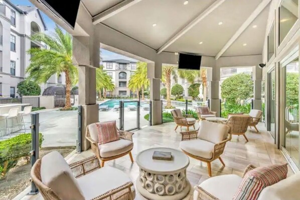 View from property - Medical Center cozy apartment local from downtown Houston (Houston)