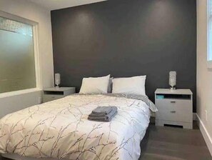 3 slaapkamers, een strijkplank/strijkijzer, gratis wifi